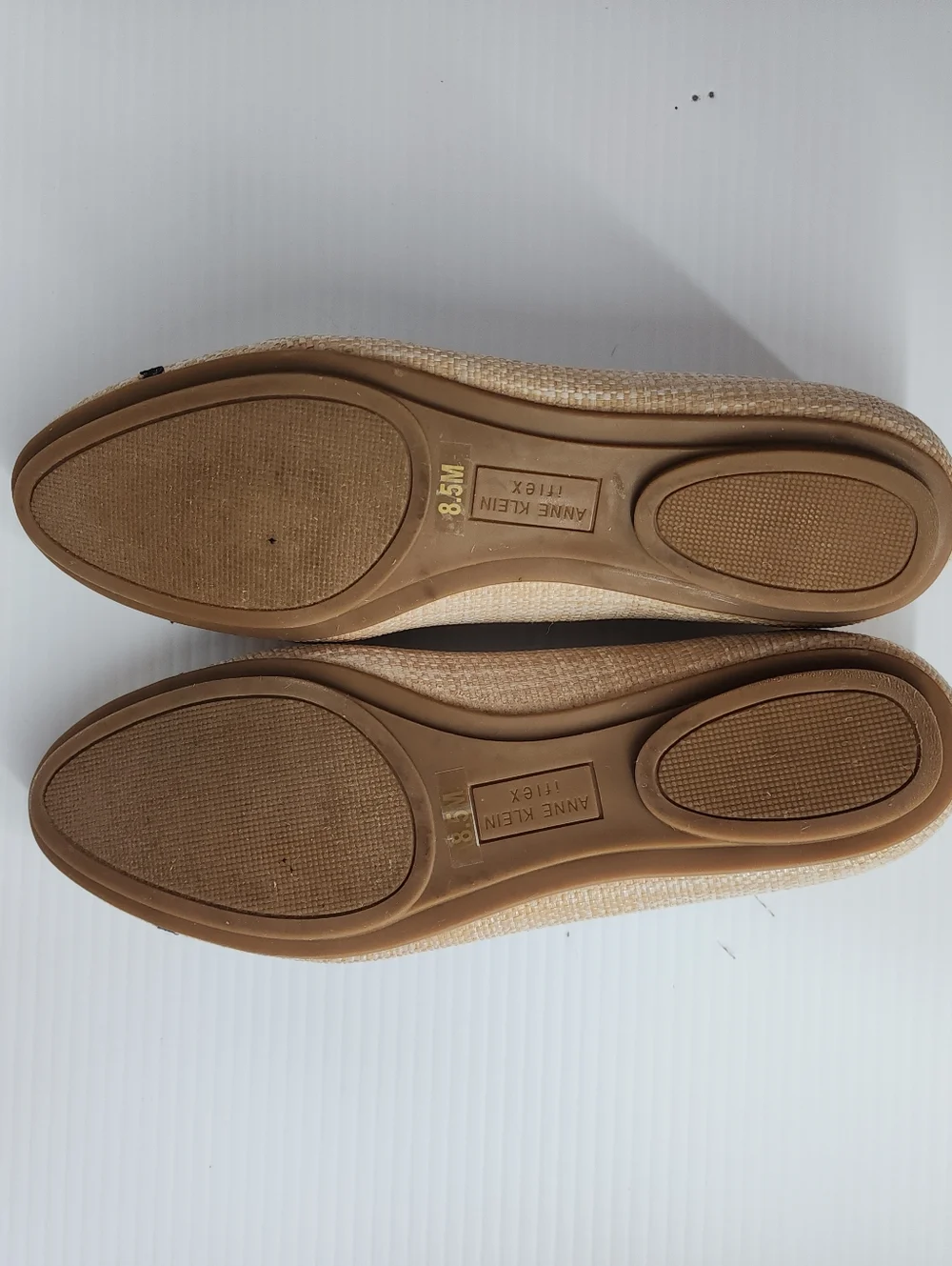 Anne Klein Scallop Trim Lux Ballet Flats - Picture 7 of 8
